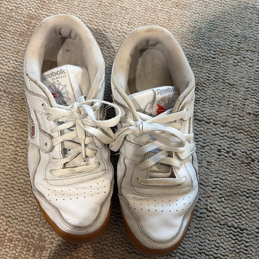 Reebok. Size 6.5. White.